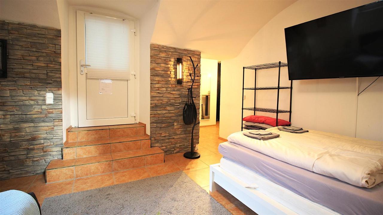 Xxx Fully Equipped Apartment Near Main Station! Wurtzburgo Exterior foto